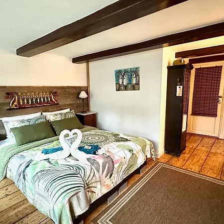 Bed & Breakfast Barangay 3*
