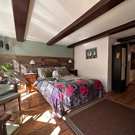 Barangay Bed and breakfast 3*