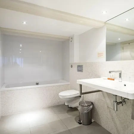 Barangay 4* Amsterdam