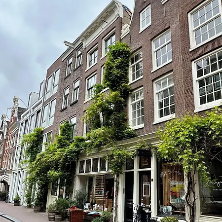Barangay Boutique Guesthouse Amsterdam