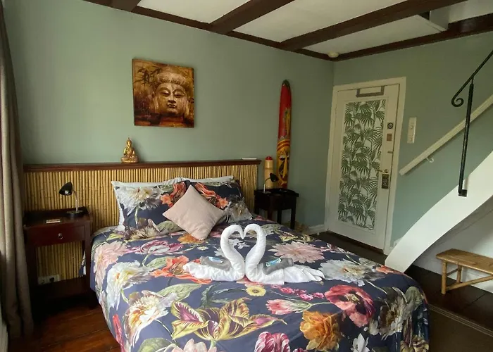 Guest house Barangay 4*