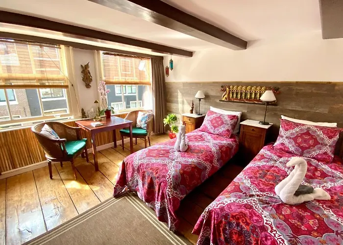 Barangay 4* Amsterdam